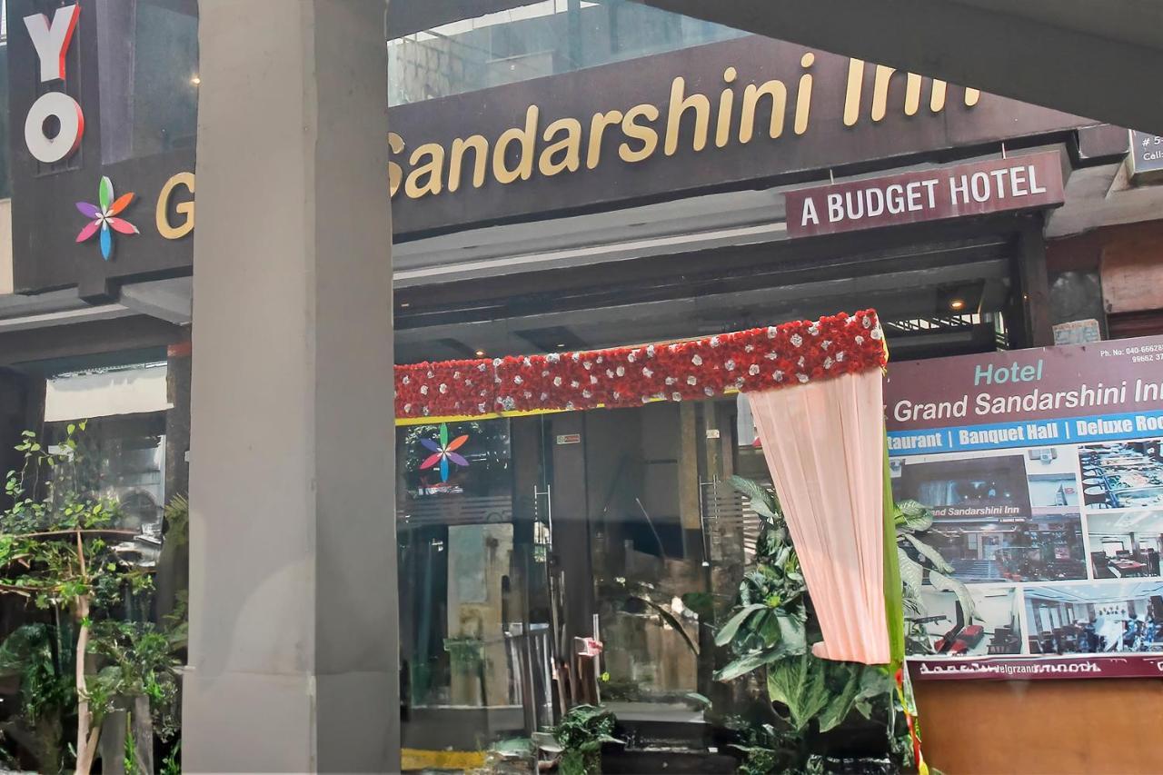 Flagship Grand Sandarshini Inn Near Mgbs Bus Station Хайдарабад Экстерьер фото