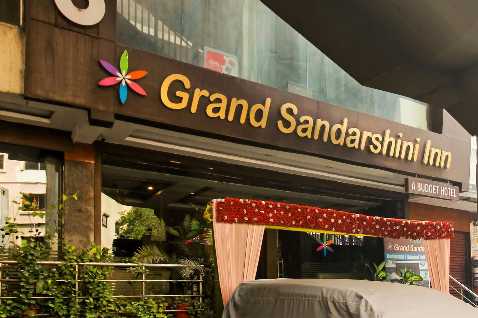 Flagship Grand Sandarshini Inn Near Mgbs Bus Station Хайдарабад Экстерьер фото
